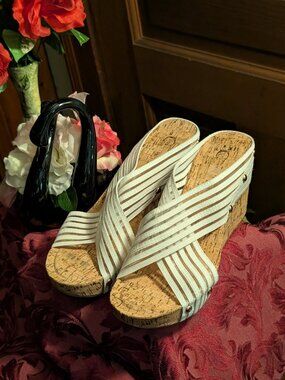 Oh! It's Cato C Est 1946 White Sandals -Wedge CHUNKY  CORK Heel -Sz 91/2